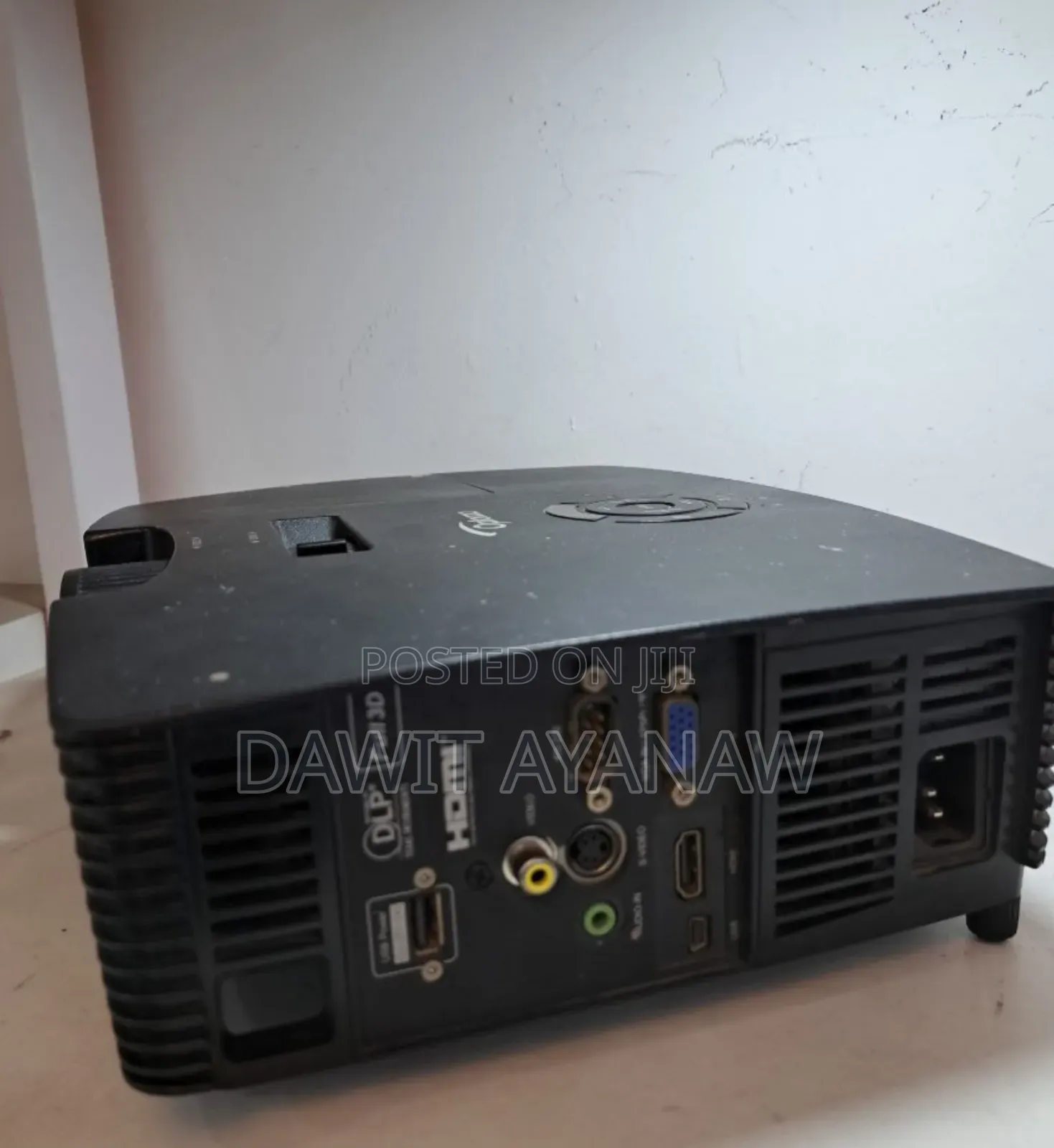 Projector Optoma