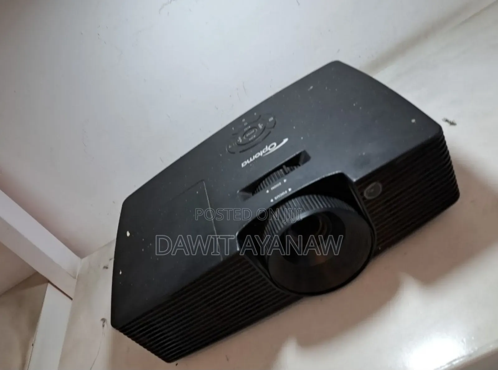 Projector Optoma