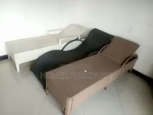 Swimming Pool Outdoor Daybed የመዋኛ ገንዳ የውጭ አልጋ