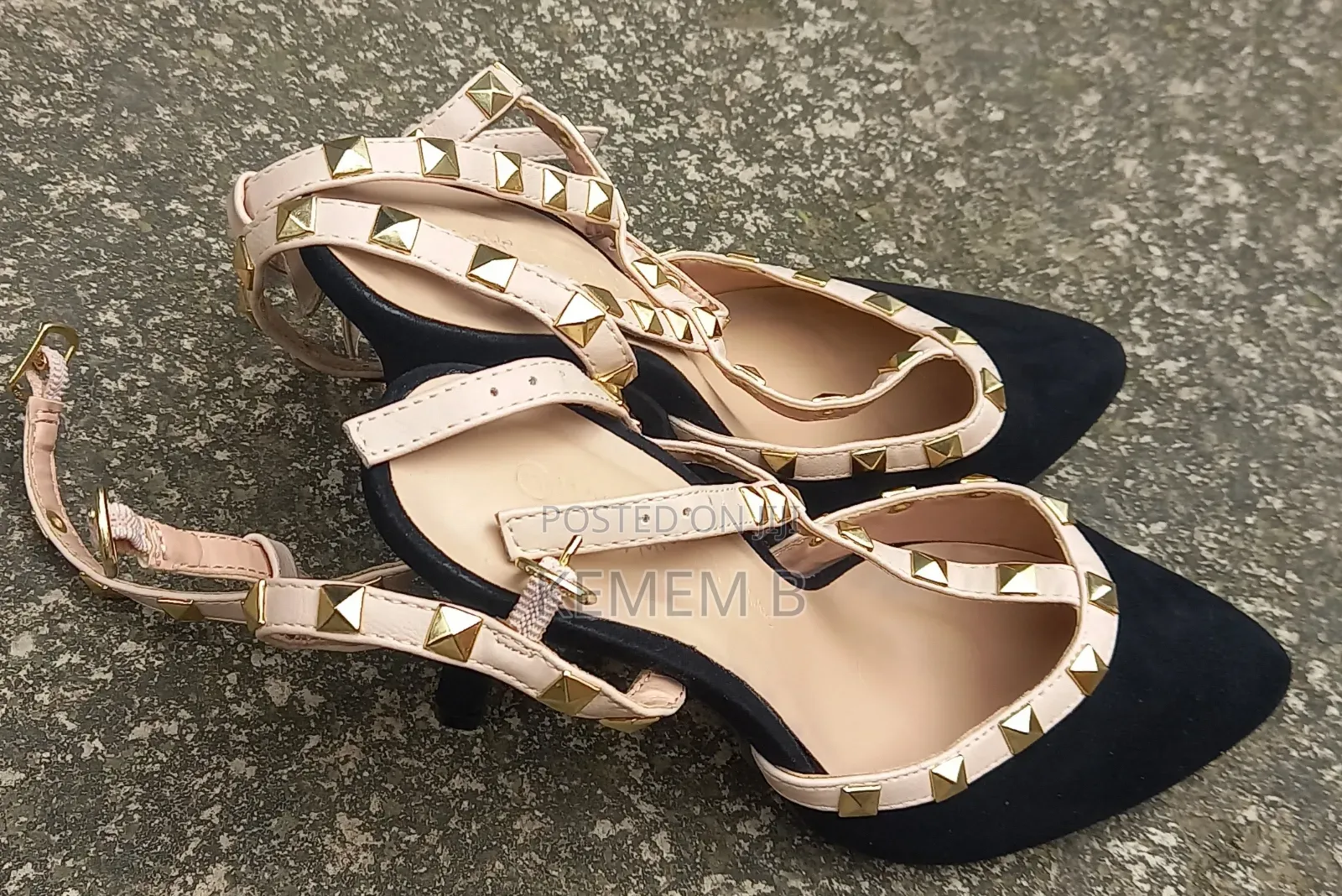 Black Velvet Heel