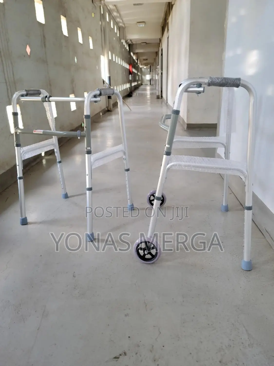 Height-Adjustable Walker—፲walker|×Walker\፫walker፰walker
