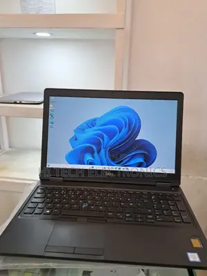 New Laptop Dell Latitude 5310 8GB Intel Core I5 SSD 512GB
