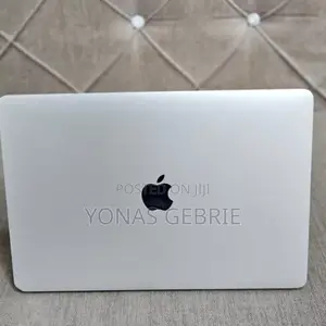 New Laptop Apple MacBook Pro 2017 8GB Intel Core i5 SSD 128GB