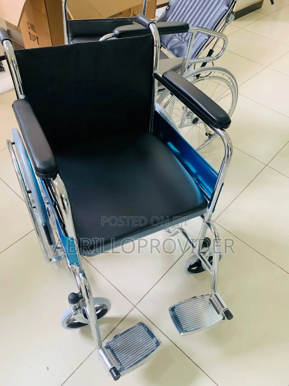 Commode Wheelchair for Old People and Patient, Suitable For