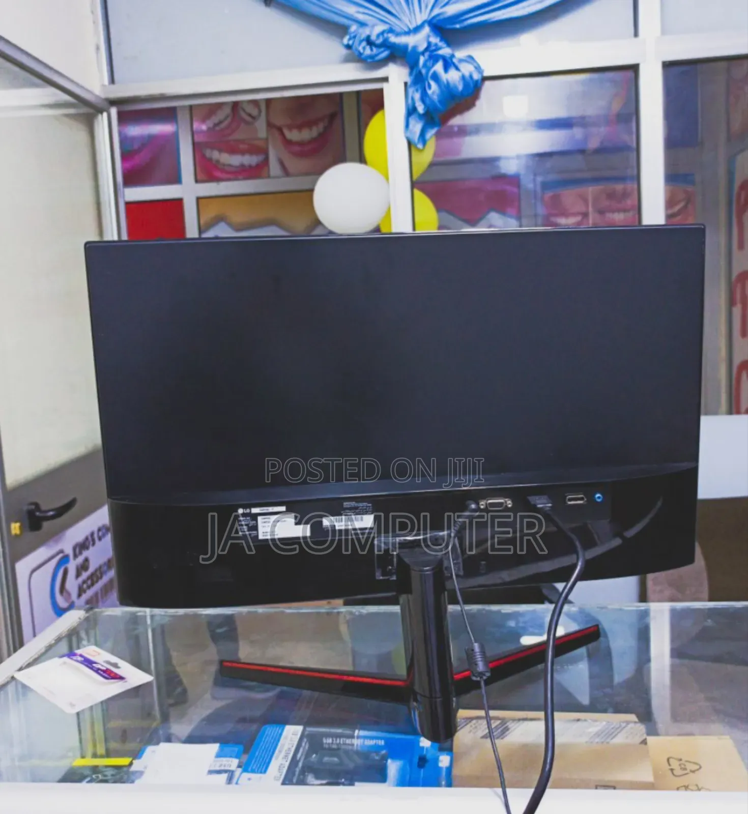 LG Monitor