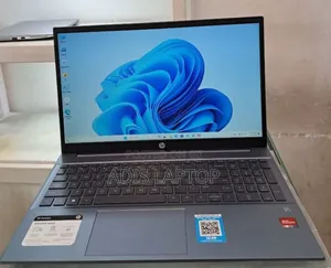 New Laptop HP Pavilion 10 8GB AMD Ryzen 5 SSD 512GB
