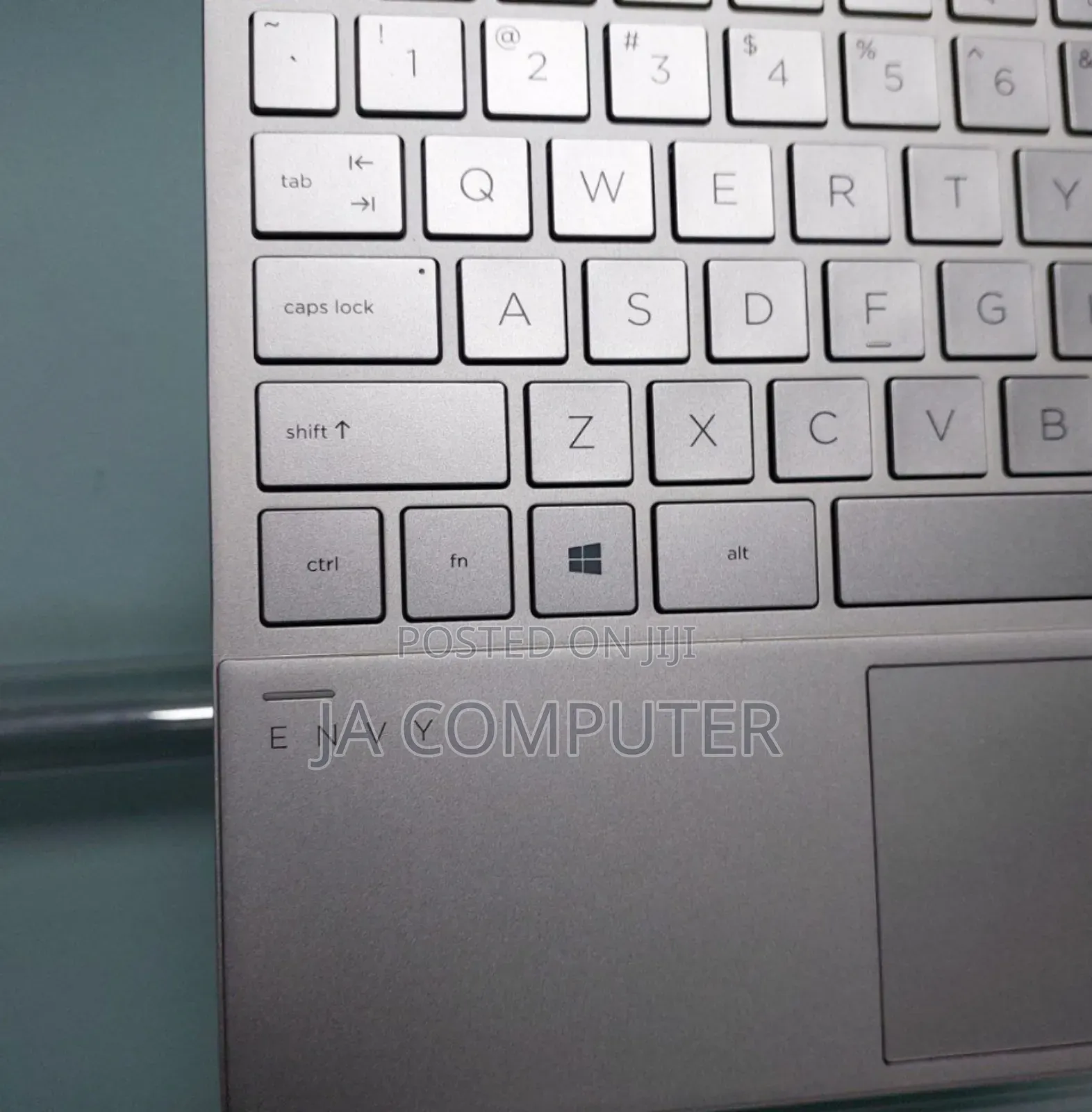 New Laptop HP Envy X360 8GB Intel Core I7 SSD 1T