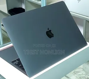 New Laptop Apple MacBook Pro 8GB Apple M1 SSD 256GB