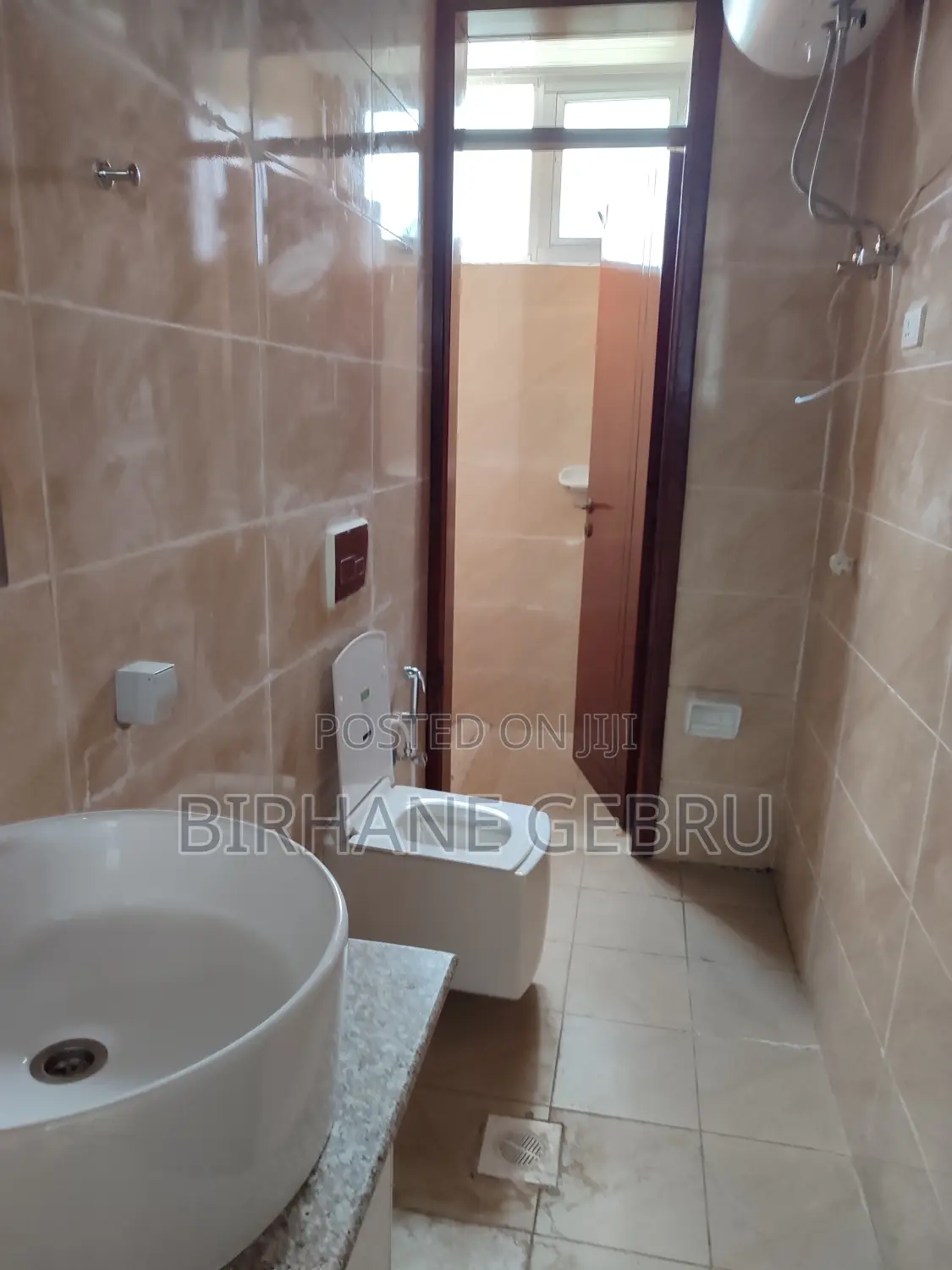 5bdrm Penthouse in Lixury Apartiment, Bole for rent