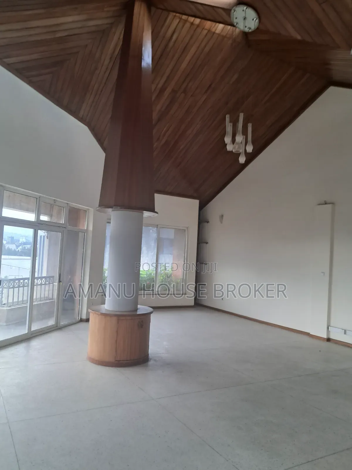 Urgent Rent Building for Office, Hospital, NGO Near Old Airp