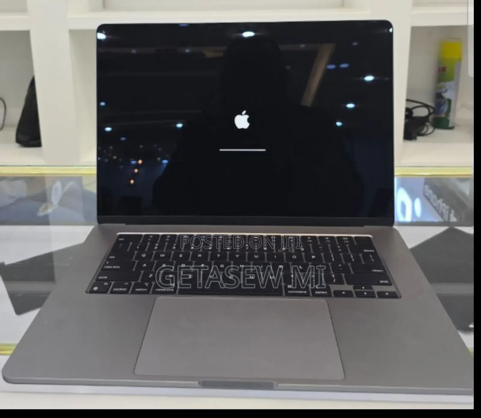 New Laptop Apple MacBook Air 2020 M1 8GB Apple M1 SSD 256GB
