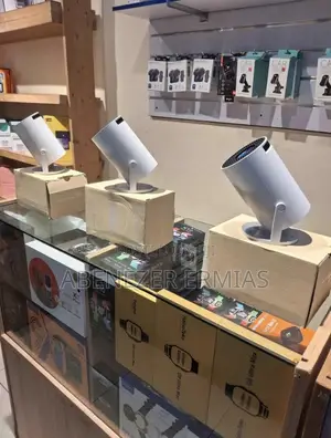 Hy 300 Projector