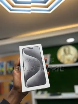 New Apple iPhone 15 Pro Max 256 GB Black
