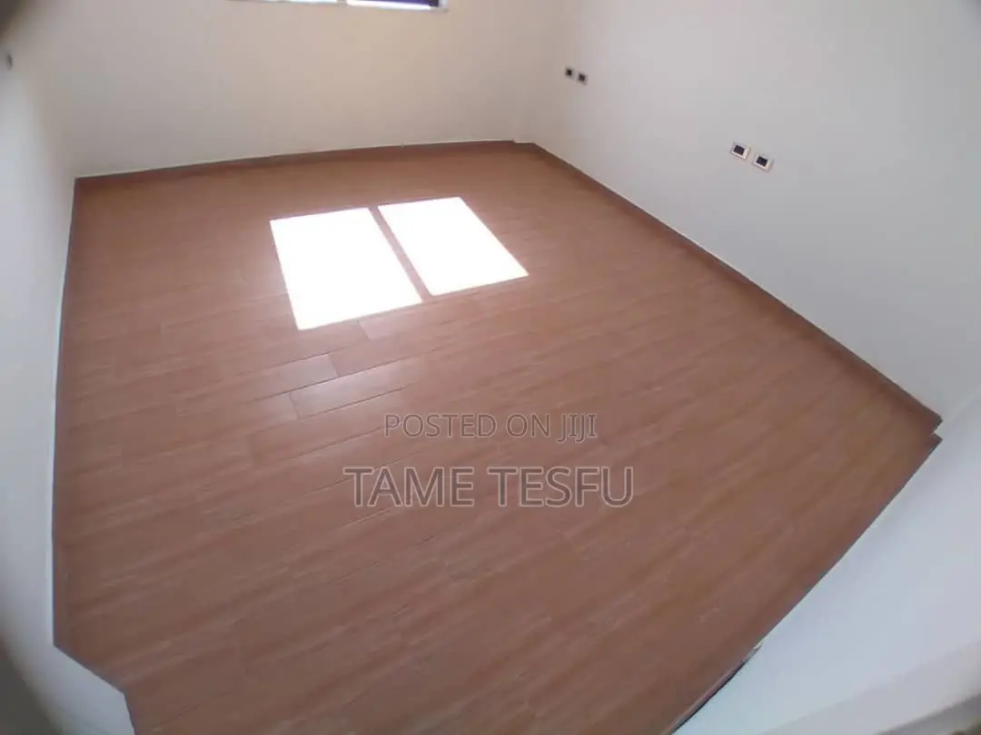 Furnished 8bdrm House in Summmit, Bole for sale