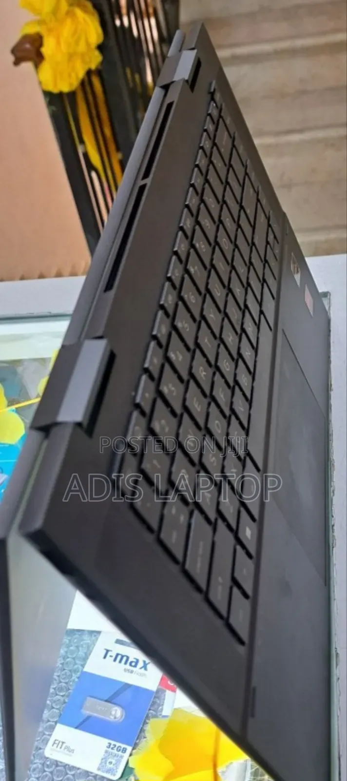 New Laptop HP Envy X360 12GB AMD Ryzen 7 SSD 512GB