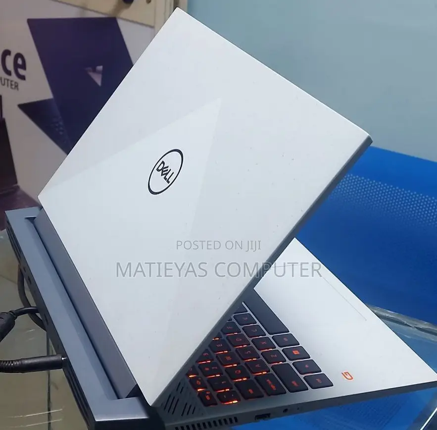 New Laptop Dell G15 5535 16GB AMD Ryzen 5 SSD 512GB