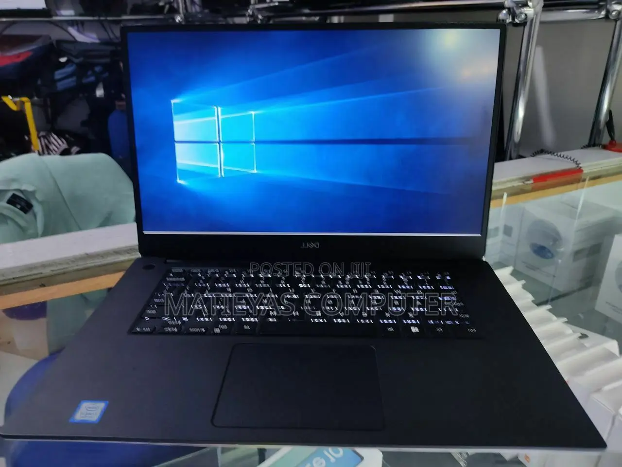 New Laptop Dell XPS 15 8GB Intel Core I7 SSD 512GB