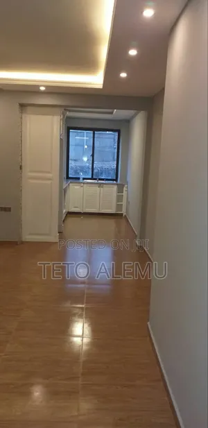 2bdrm Apartment in የሚሸጥ አፓርታማ ፀሀይ ሪልስቴት, Bole for sale