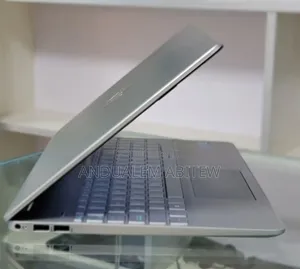 New Laptop HP Stream Notebook 16GB Intel Core I5 SSD 512GB