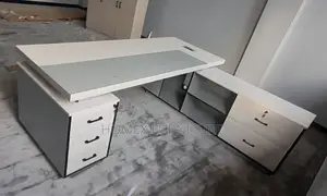Office Furniture Table | Desk የ ቢሮ ፈርኒቸር ጠረጴዛ