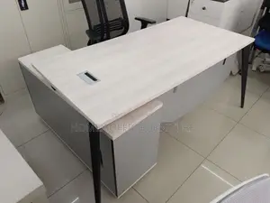 Office Managerial Table የቢሮ ዴስክ