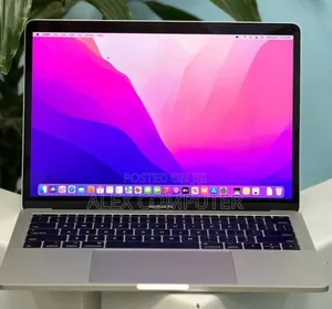 New Laptop Apple MacBook Pro 2020 M1 8GB Intel Core I5 SSD 256GB