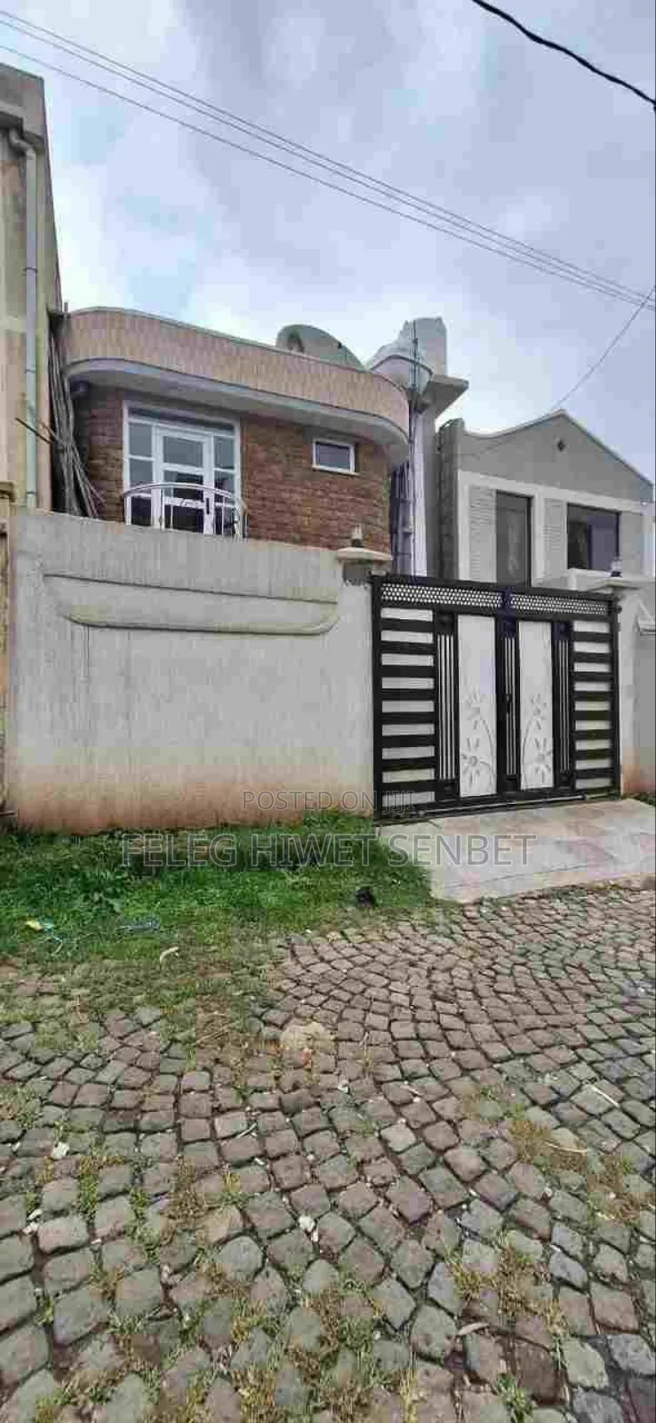 Furnished 3bdrm House in አአ, Bole for sale