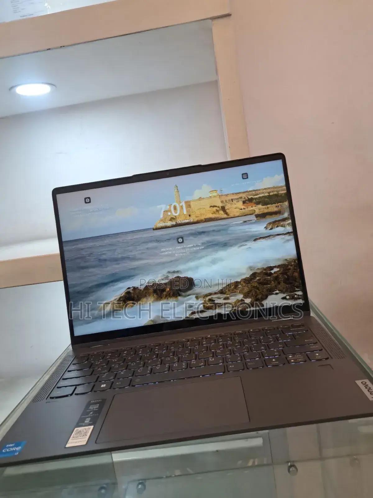 New Laptop Lenovo ThinkPad Yoga 8GB Intel Core I3 SSD 256GB