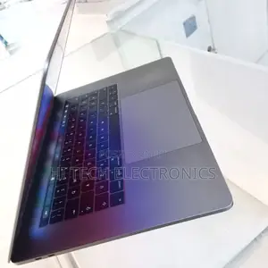 New Laptop Apple MacBook 2016 16GB Intel Core I7 SSD 512GB
