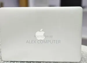 New Laptop Apple MacBook Air 2014 8GB Intel Core I7 SSD 256GB