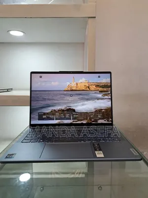 New Laptop Lenovo Yoga 9i 16GB Intel Core I7 SSD 512GB