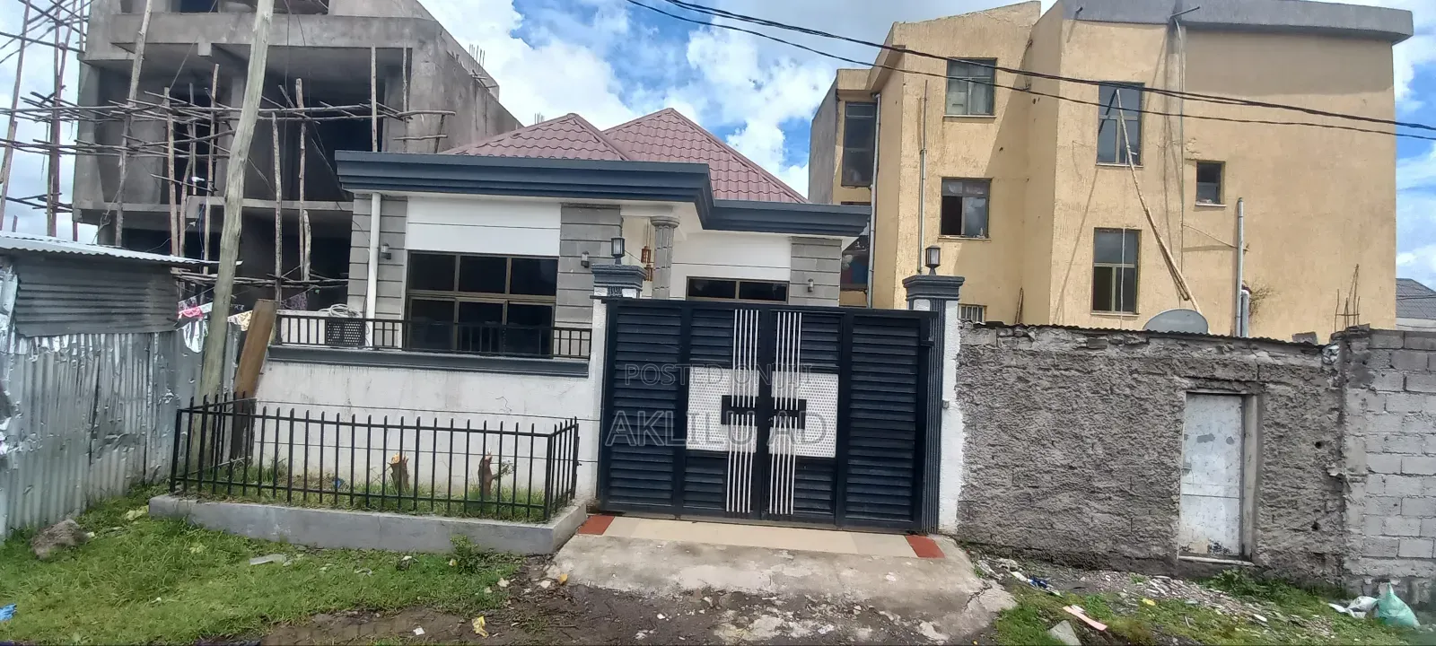 Furnished 3bdrm Villa in Bole Ayat for sale