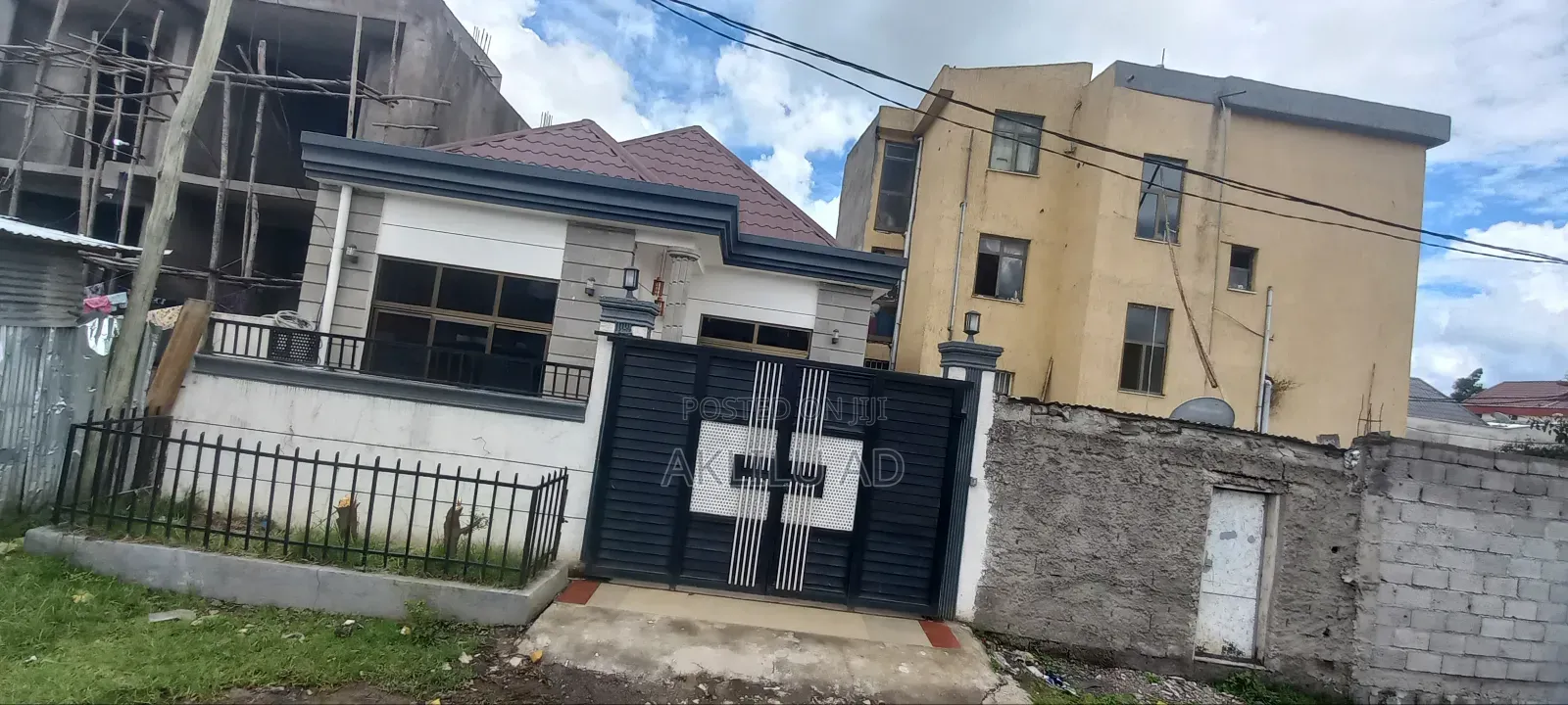 Furnished 3bdrm Villa in Bole Ayat for sale