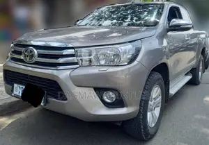 Toyota Hilux 2019 Gray