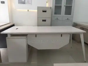 Office Furniture Table/Desk የቢሮ ፈርኒቸር ጠረጴዛ