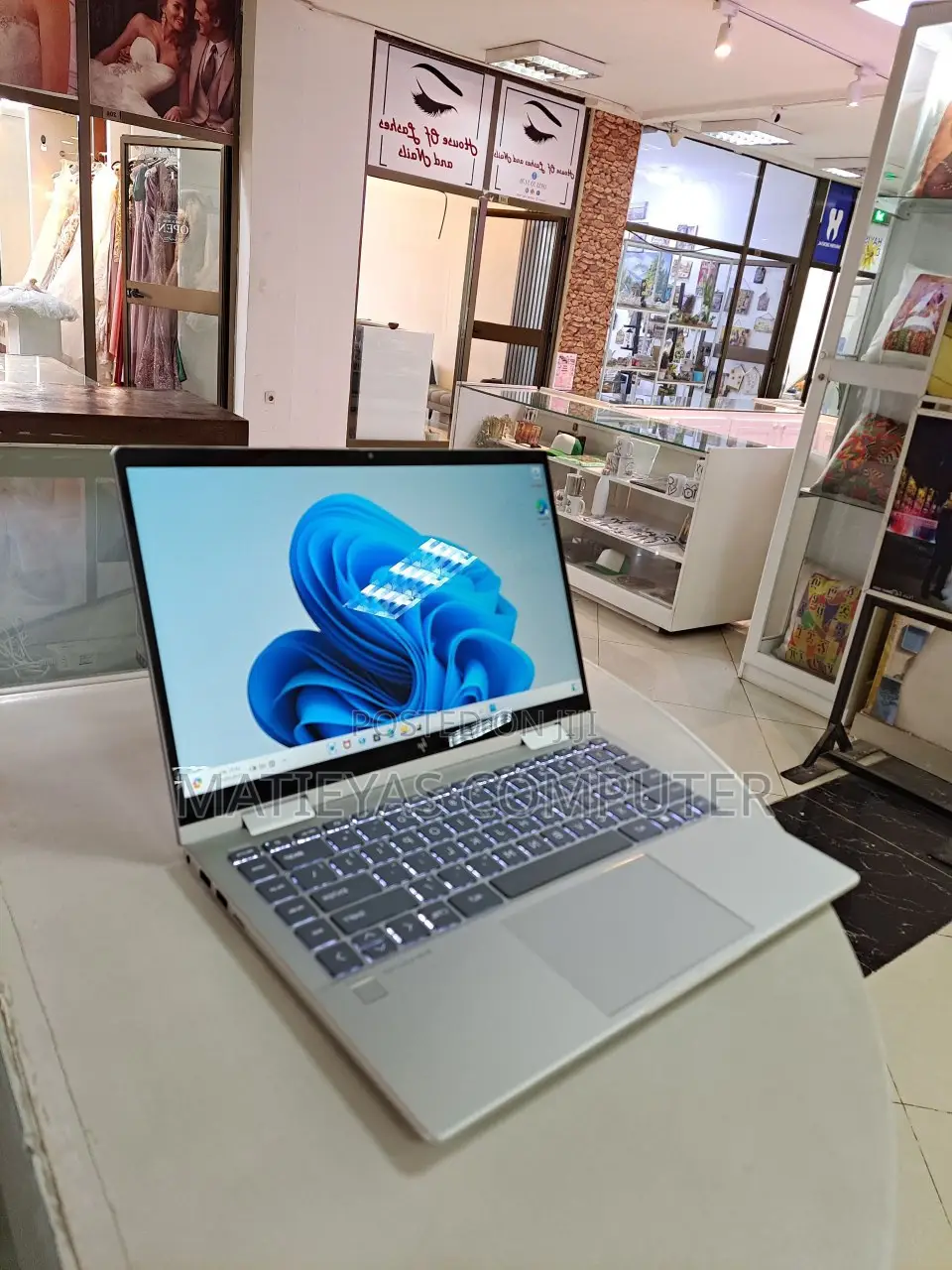 New Laptop HP Envy X360 16GB Intel Core I7 SSD 1T