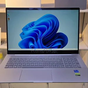 New Laptop HP Envy 17 16GB Intel Core I7 SSD 512GB