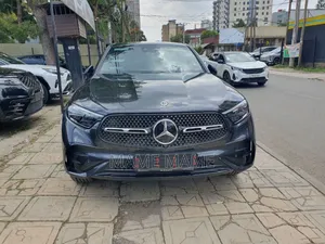 New Mercedes-Benz C400 2024 Black