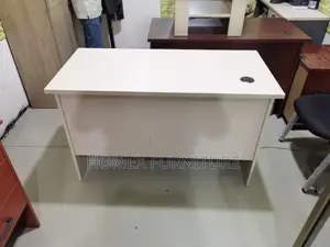 Office Furniture Desk የሴክረተሪ እና የእስታፍ ዴስክ