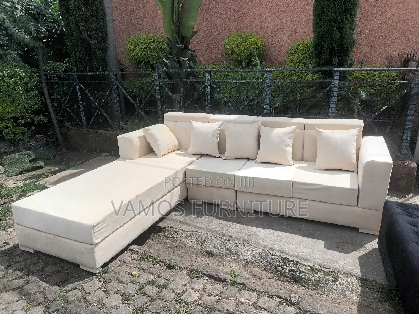ዉብ ሶፋ Sofa