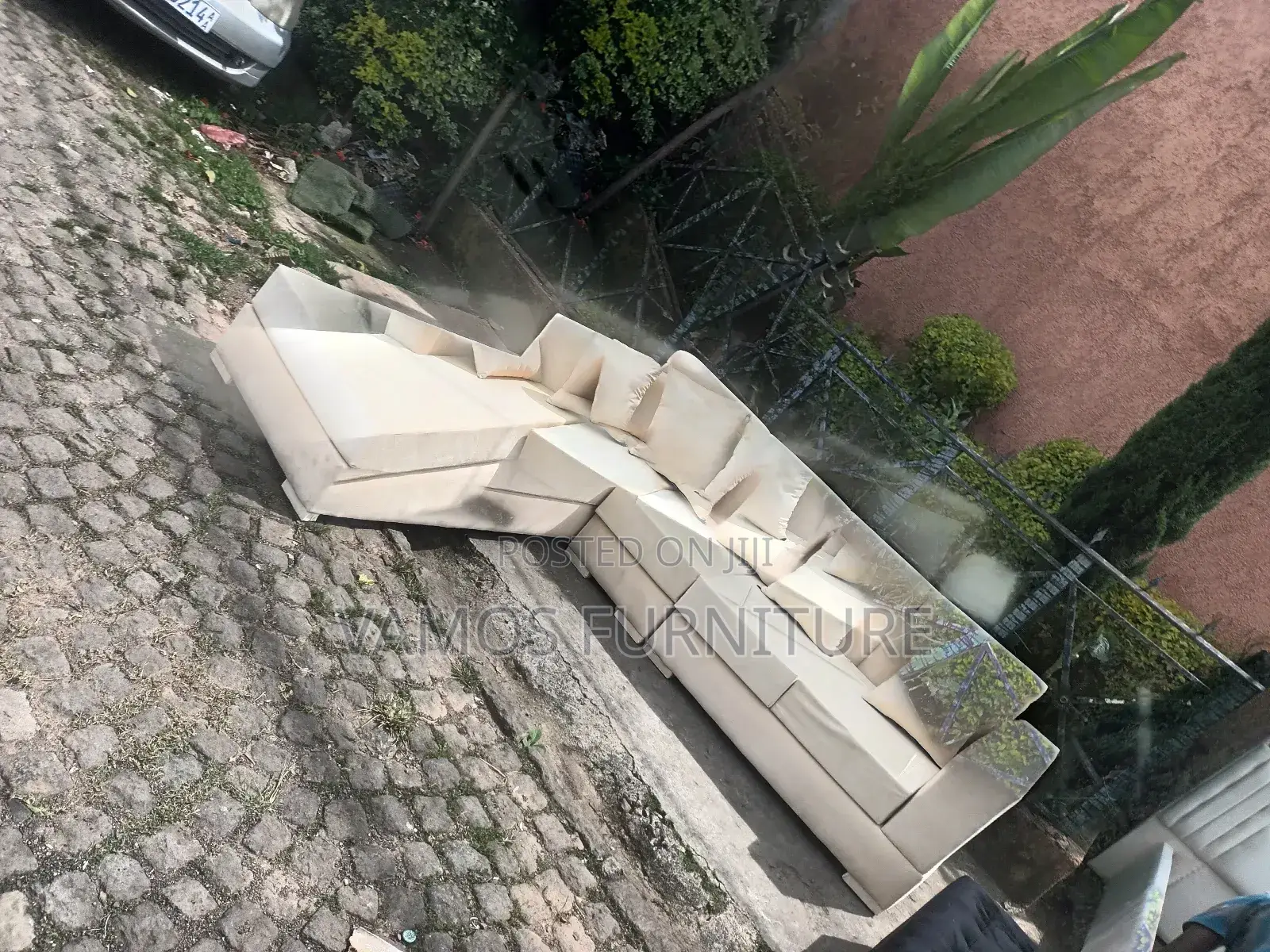 ዉብ ሶፋ Sofa