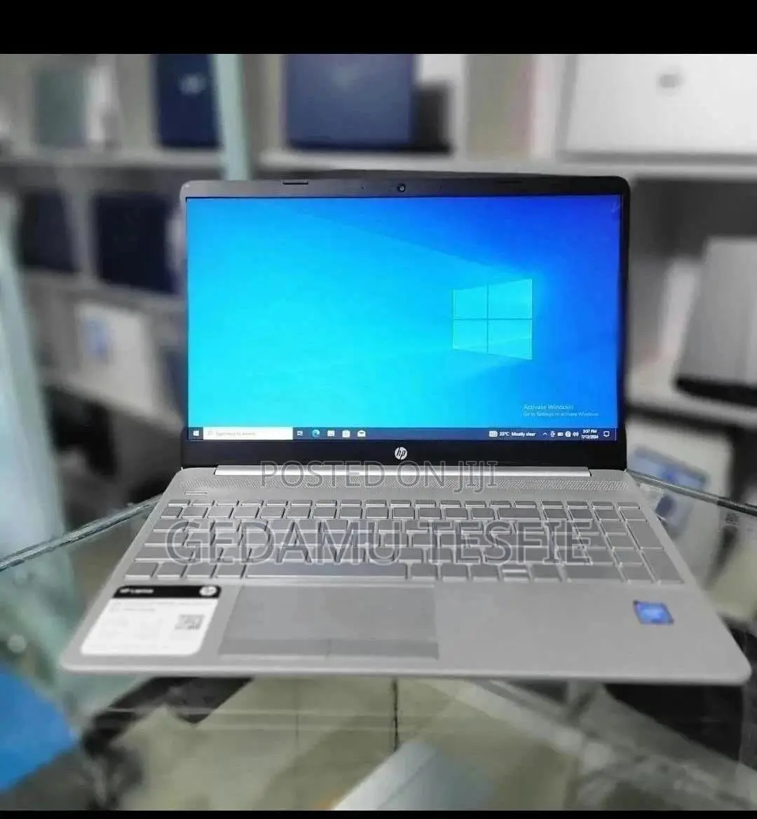 New Laptop HP 8GB SSD 128GB