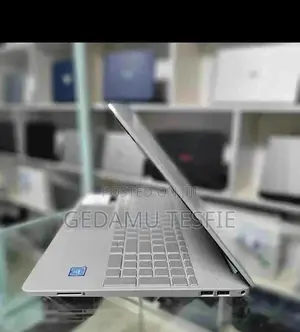 New Laptop HP 8GB SSD 128GB