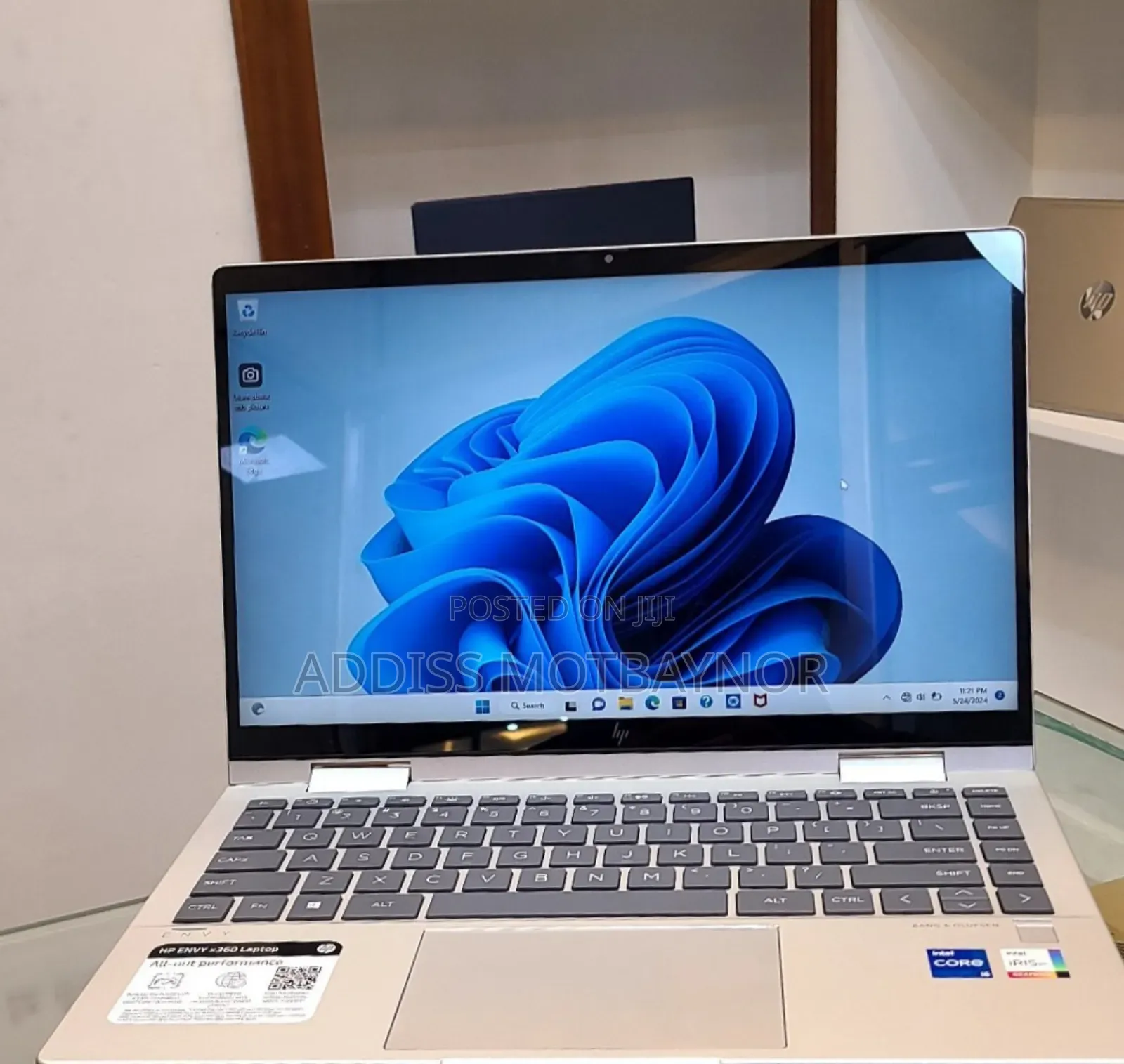 New Laptop HP Envy X360 8GB Intel Core I5 SSD 512GB