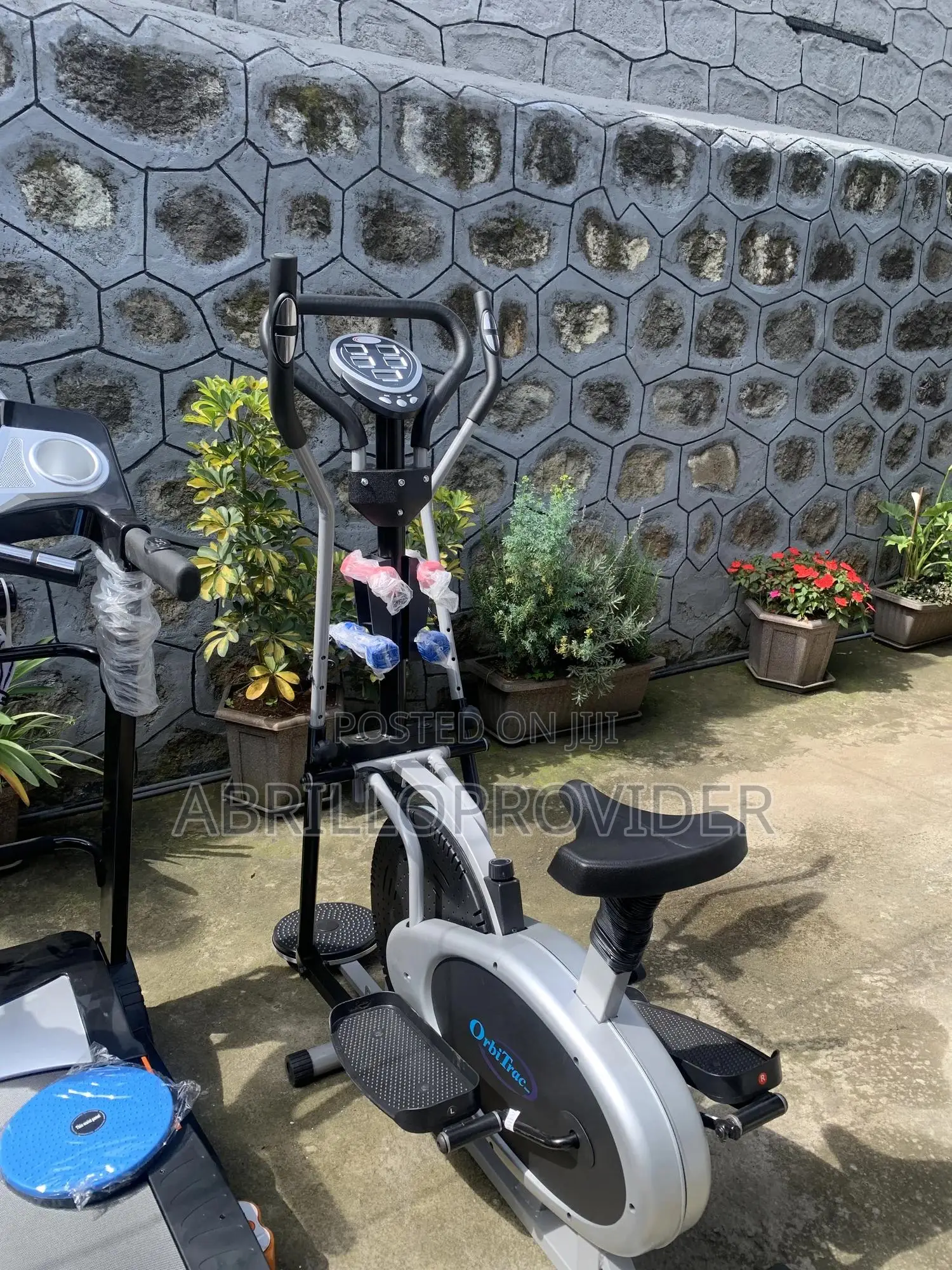 New Cross Trainer1exercise Bike214 in 1 Cross Trainer11bike