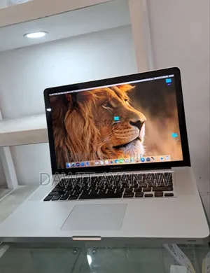 New Laptop Apple MacBook Pro 2010 4GB Intel Core I7 HDD 320GB