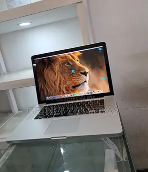 New Laptop Apple MacBook Pro 2010 4GB Intel Core I7 SSD 320GB