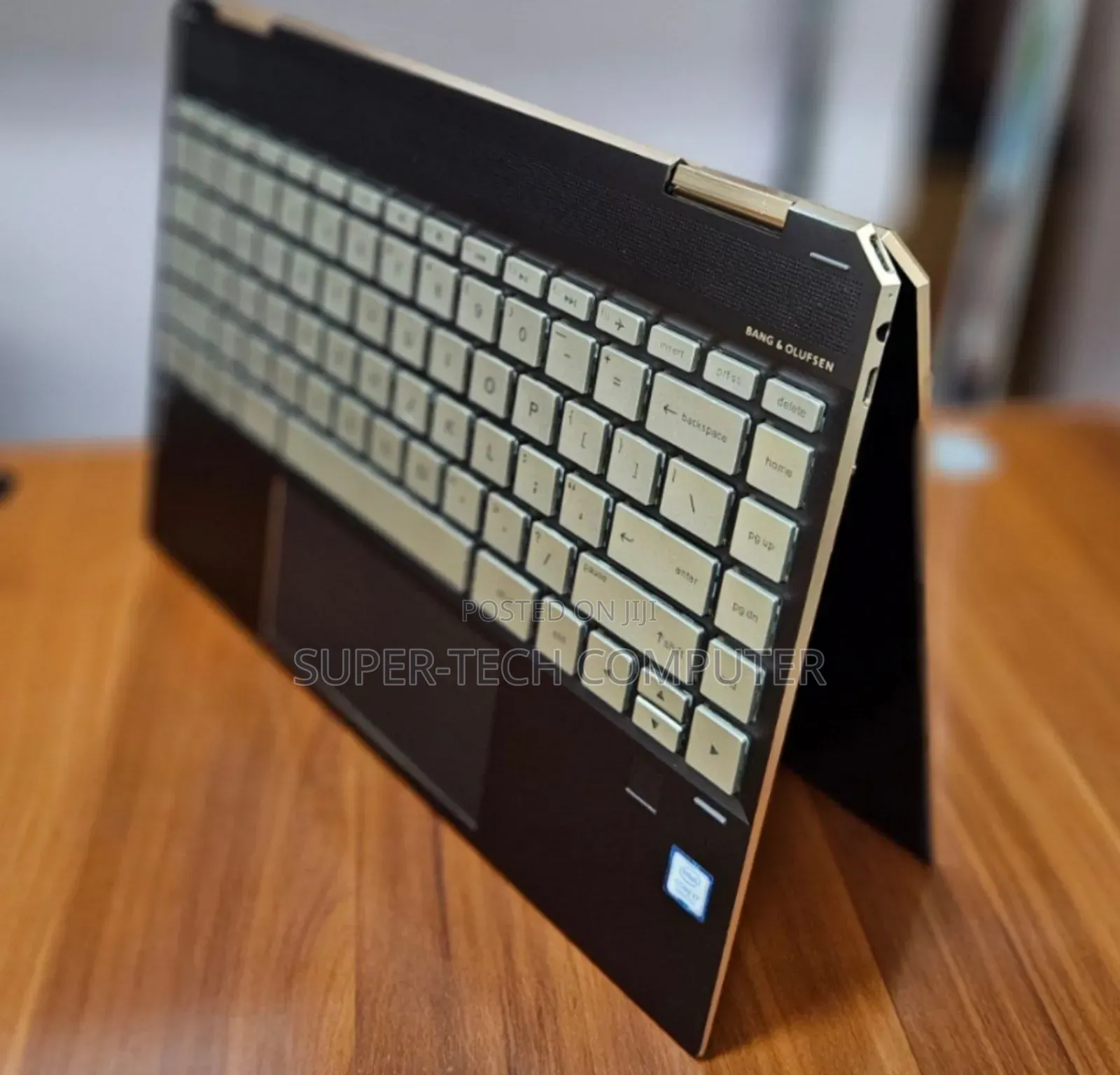 New Laptop HP Spectre X360 8GB Intel Core I7 SSD 512GB