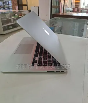 New Laptop Apple MacBook Air 2014 4GB Intel Core I5 SSD 128GB