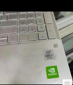 New Laptop HP Pavilion 10 8GB Intel Core i7 SSD 128GB